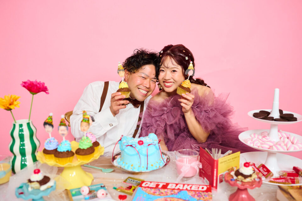 フォトウェディング　カラードレス　スタジオ撮影